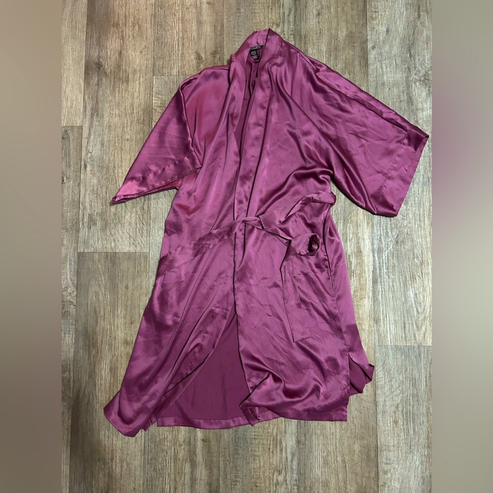 Victoria's Secret Satin Robe in Deep Pink
